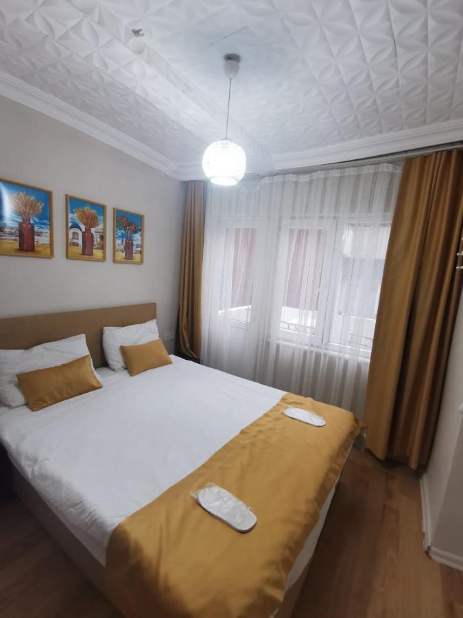 Konut Wooden House Hotel Istanbul Eksteriør billede